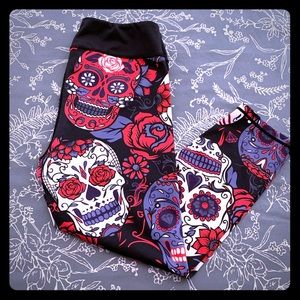 Constantly Varied Gear Skulls n Roses Leggings